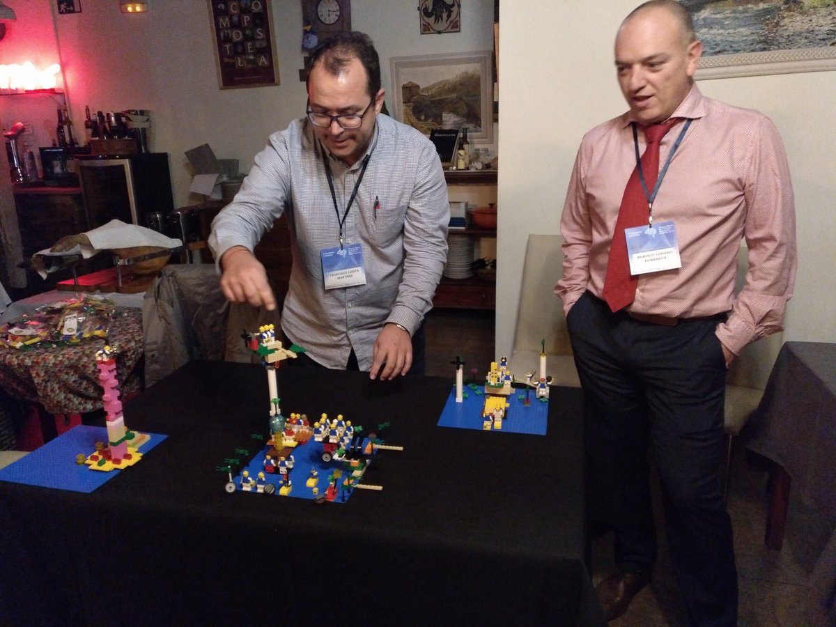 ISACAValencia's tweet photo. #2019inReview [Noviembre] - Congreso #InteligenciaArtificial - Lego Serious Play 🤖😀 #IAIsacaVLC https://t.co/KSccWQi38l