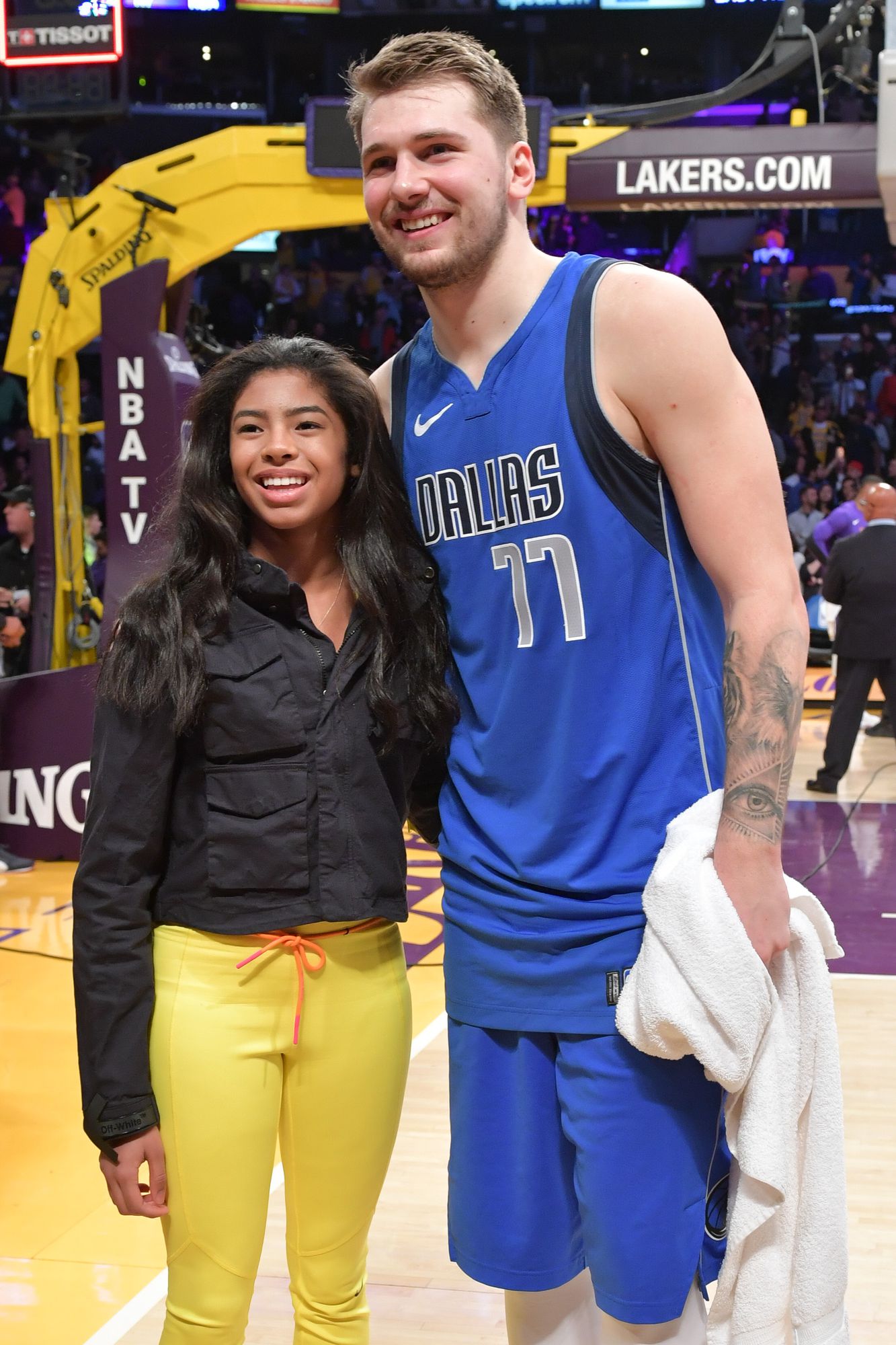 Luka Doncic receives signed Kobe Bryant jersey - Eurohoops