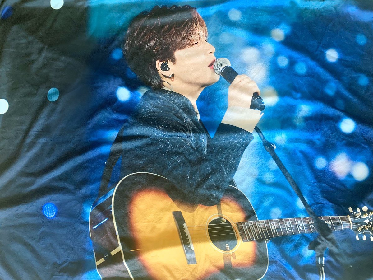 HI_SEWOON's tweet photo. ✈️

RT 추첨 한 분께 담요랑 개인 소장용으로 제작한 인화사진 보내드립니다! (국내 거주자 한정) 올해도 세운이와 행운과 함께여서 행복하고 감사했습니다! 🙇🏻‍♀️남은 연말도, 다가오는 새해도 행복하세운🍀💗

- 당첨자 발표는 1월 첫째 주 예정입니다! https://t.co/F31tBaxU3j