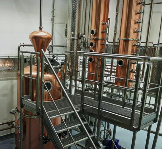 BritishHoneyCo's tweet photo. With 2019 nearly wrapped up, we'd like to say a huge thanks to all our supporters. Spurred on by your enthusiasm, we've managed to rack up numerous awards, introduced new spirits, labels and our personalisation service, and opened our own distillery! #YearInReview #keeprs https://t.co/NgZYaVIGL0