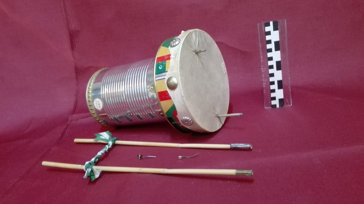 PepeMolt's tweet photo. #Zambomba.
#Membranófono de fricción indirecta.#Guadix, #Granada, #España.
Indirect friction #membranophone. #Guadix, #Granada, #Spain.
Constructor\Maker: #PepeMoltó.
#Instrumentodemúsica
#Msicalinstrument
#Patrimonio
#Heritage
#Patrimoine https://t.co/sSIsCRUPVk