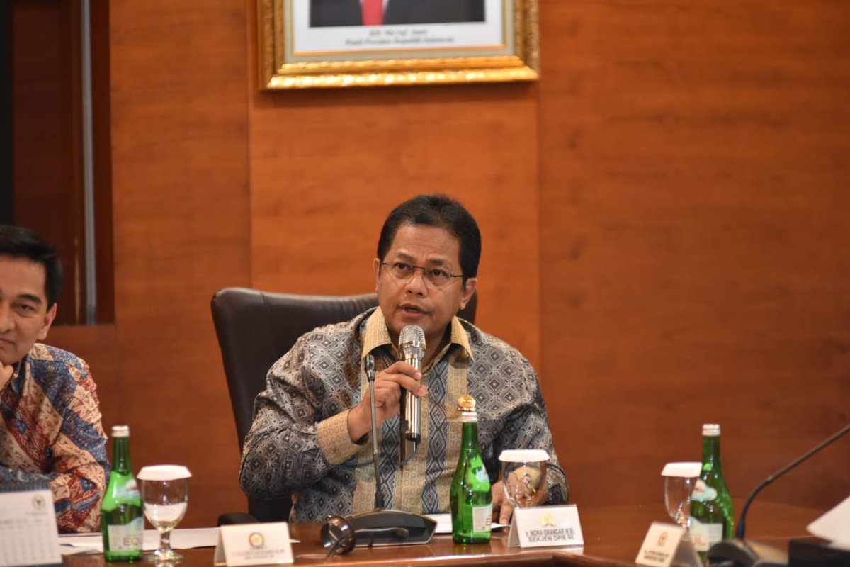 DPR_RI's tweet photo. BURT DPR RI bersama Setjen dan BK DPR RI menyelenggarakan Penandatanganan MoU dengan PT. Garuda Indonesia, PT. Gapura Angkasa, PT. Bumi Liputan Jaya, Koperasi Karyawan Satya Ardhia, KSO AP Solusi-Trikama Boga, Senin, 30 Desember 2019. #SetjenDPR #BKDPR #BURTDPR https://t.co/67eTlU7hYm