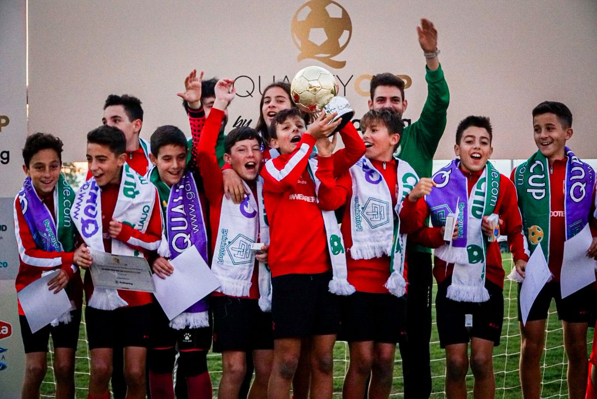 Minuto90com's tweet photo. ⚽️ FÚTBOL FORMATIVO | We FC y Córdoba CF, campeones de la III Quality CUP

Los blanquiverdes vencieron en la categoría femenina tras superar al Málaga CF en la tanda de penaltis, mientras el We FC venció al Córdoba CF en la final por tres a uno.

https://t.co/us5JjRqUJV https://t.co/SkcL8hOKwe