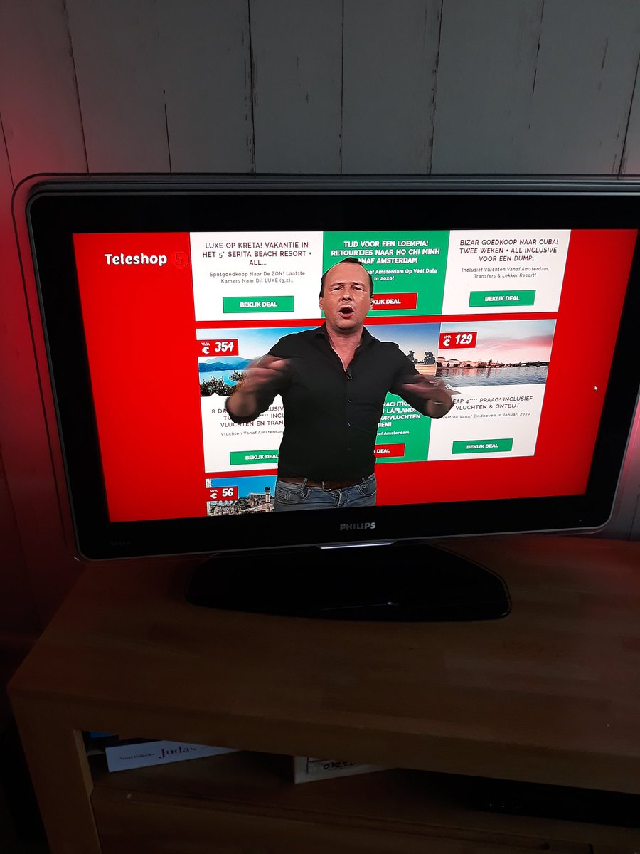 JustAnitaB's tweet image. Heeft deze flapdrol nou nog geen fatsoenlijke baan gevonden?? #teleshop #rtl5