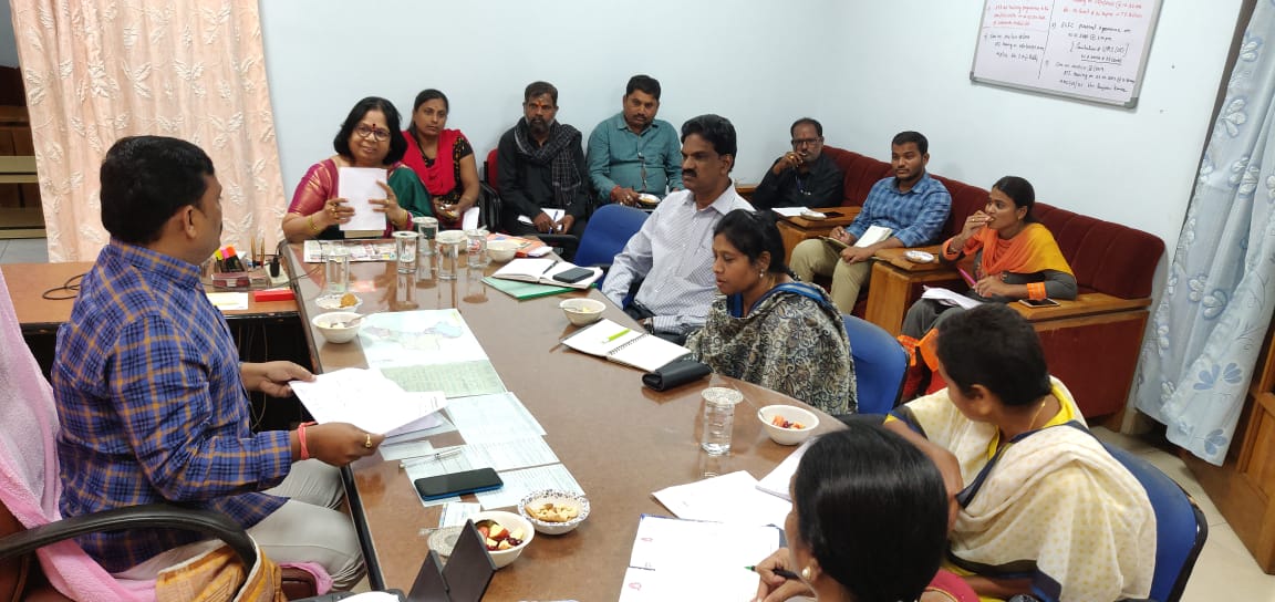 DC_Kapra's tweet photo. ##Swachh Kapra🙏

Zonal Commissioner sir conducted a  review meeting with revenue and  all wings of Kapra Circle.@DC- Kapra
@GHMCOnline @KTRTRS @ZC_LBNagar https://t.co/j3aXQqb3dI