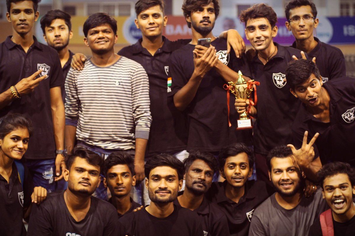 BlankaBotz's tweet photo. "It's not the strength of one, but the team and the way they all work together"
Cheers to the year 2k19! We, the Blanka Botz are ending this robotic year with a boom, the College Cup Trophy is here from Technovanza 2k19. https://t.co/Nk5Dm9jEIM