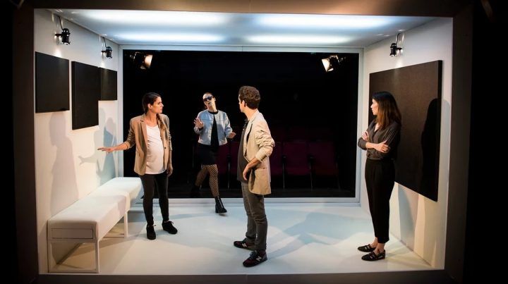AranMarta's tweet photo. Ok, repàs obligat del 2019. Que el 2020 tingui igual o molt més teatre!!!
#Elsdiesmentits #Giralàmpada #PosaréElMeuCorEnUnaSafata #OmplintElBuit #TABABuenosAires #AssajarÉsDeCovards #BecaCarmeMonturiol https://t.co/IwfjxSp2fT