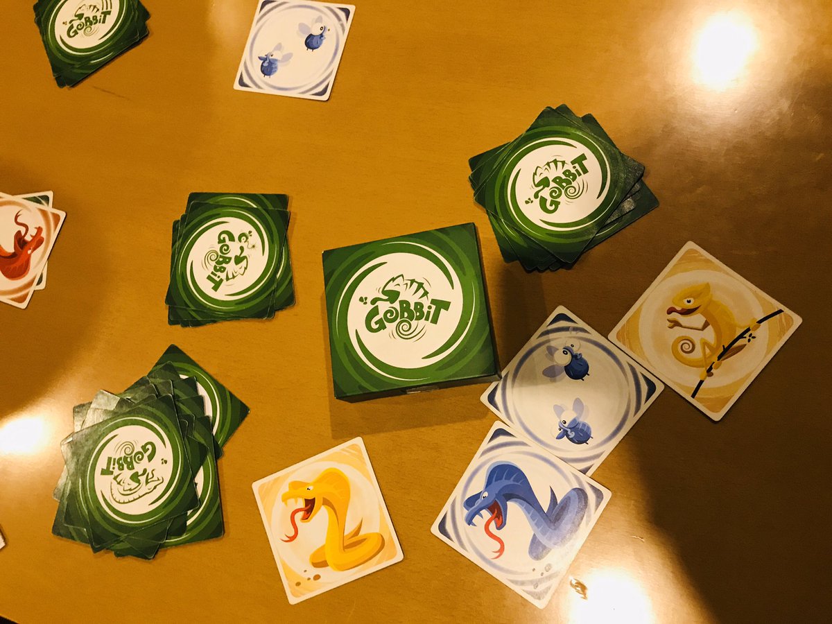 BxPegg's tweet photo. あと
#Welcometo と #GOBBIT と #ダブルピックス を遊びましたー!どれもめっちゃ盛り上がった〜🦍!!!
パワーワード達「プールを作ることだけを考えよう」「私はヤシの木の王になる」「チキンプレイ」「あの人いつも静かに虫を食べる!」なのにゴリラカードが出た瞬間👊で殴りかかる。 https://t.co/toJbPmE3sb