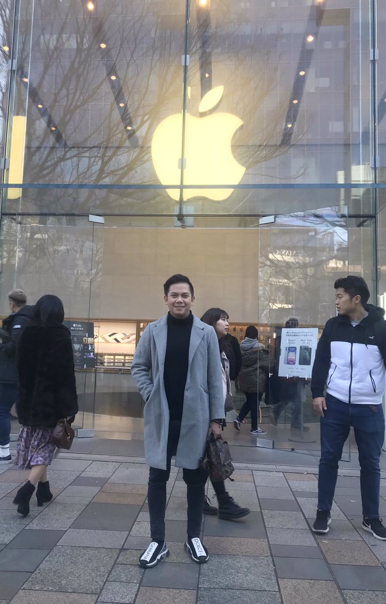 KarloMalba's tweet photo. when ur sister is a stylist and ma shock ka nalang sa pics na damn i look so good char.. bitaw lakas maka kunwari na awrahan ... lets blend in ... ginza , omotesando, to shibuya... https://t.co/lpA3bCOR3J