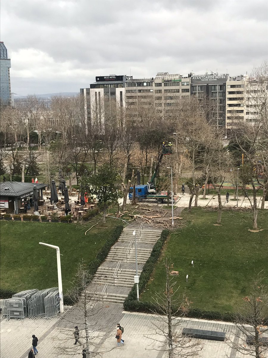 Taksim gezi parkı agaçlarına neler oluyor <a href="/ibbPR/">İstanbullu</a> <a href="/ibbtvcanli/">İBB TV</a>
