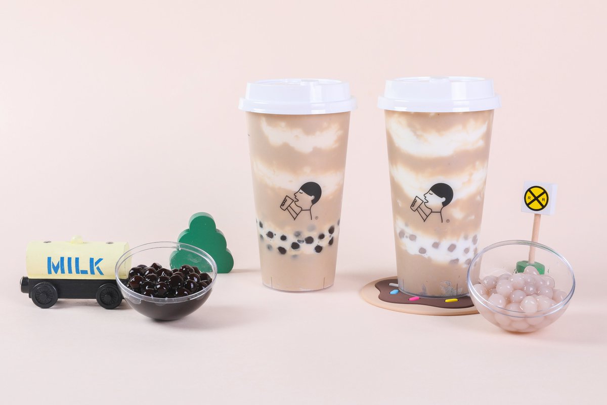 HEYTEAJapan's tweet photo. ＃タピオカ じゃなくて ＃ボボ🤩

#ボボファミリーシリーズ💕
もちもちのボボとミルクやミルクティーを組み合わせて、 まろやかな味わいと歯ごたえある食感が味わえます😊 https://t.co/ouqdqiJNHd