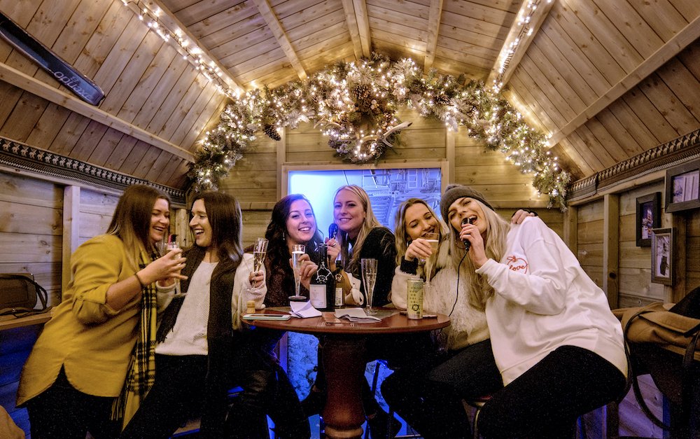 Bar Hütte tweet media