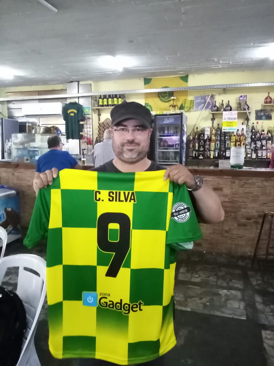 SportivoCerrito's tweet image. #Sorteos

Los felices ganadores con sus respectivos premios 🎁🎁🎁

Colaboraron con el fútbol playa ⚽🏖️ y fútbol senior 👴👴👴

Felicitaciones 👏👏👏👏

#CSC90años🔰