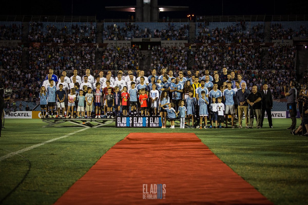 📸¡Qué plantel juntó <a href="/DiegoForlan7/">Diego Forlán</a>! 

🤩🙌🏼