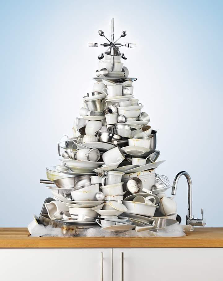 CsjStephan's tweet photo. Time to take the Christmas tree down... 😄 https://t.co/6GSUDHrKBD