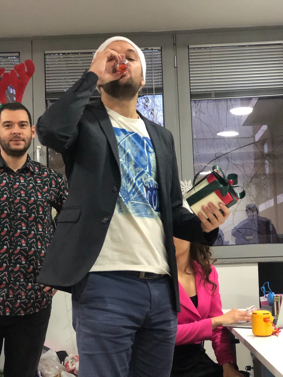 Супер забавен Secret Santa денес🎅🏻🎄🥳🎉