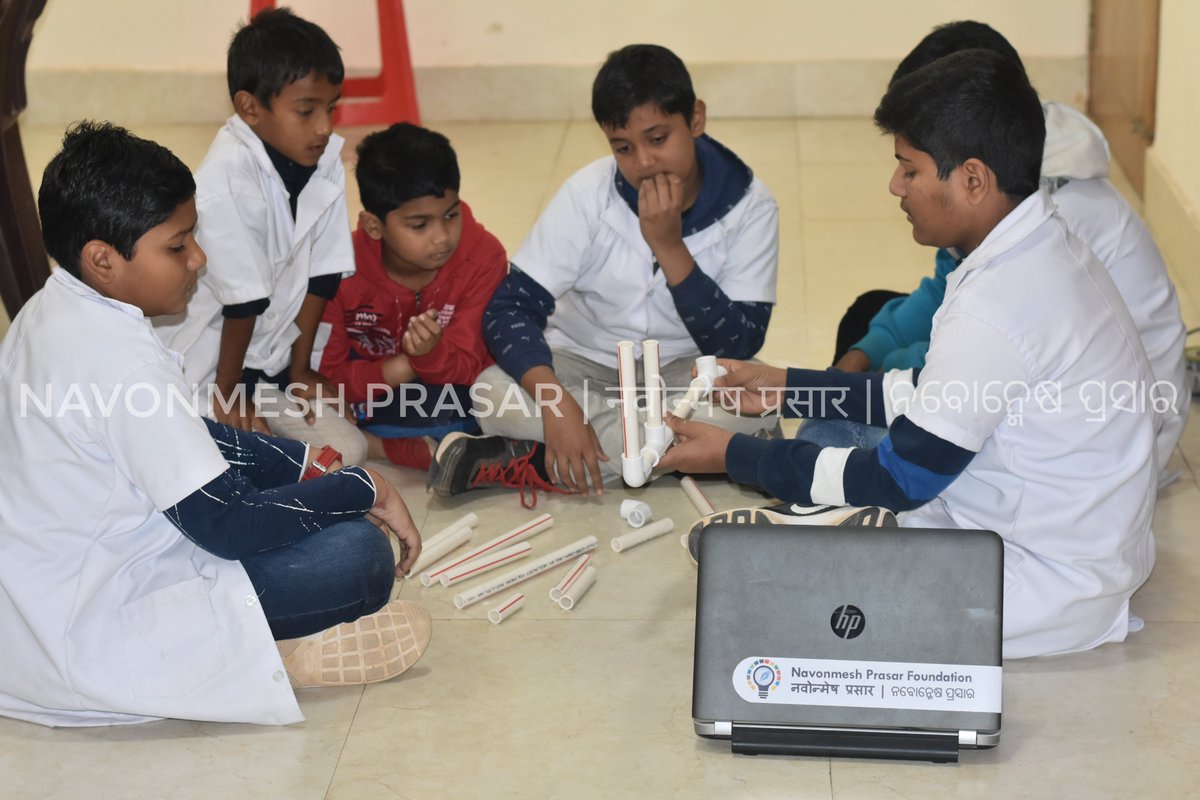 intechgrator's tweet photo. [Innovation Camp D5] Completion of Designing Frame of UNDERWATER ROBOT.

Our Kidovators busy studying and learning various methods of, how to assemble different parts together, analyzing dimensions and implementing it

Navonmesh Prasar Foundation | नवोन्मेष प्रसार फाउंडेशन https://t.co/uEjFTMBbJn