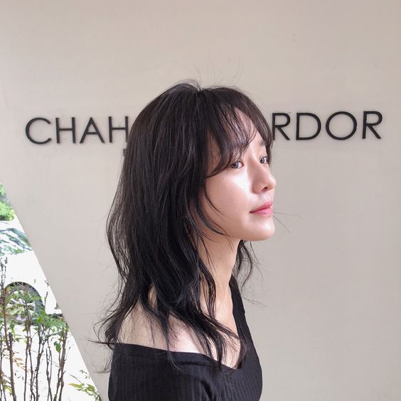 AkeruFeed's tweet photo. Hush Cut ผมทรงนี้คือตัดแล้วเท่อะ Girl Crush มากก 💕
ใครอยากเปลี่ยนสไตล์รับปีใหม่ทรงนี้ก็ดูดีนะ
.
#ทรงผม https://t.co/Blv9mMHUNM