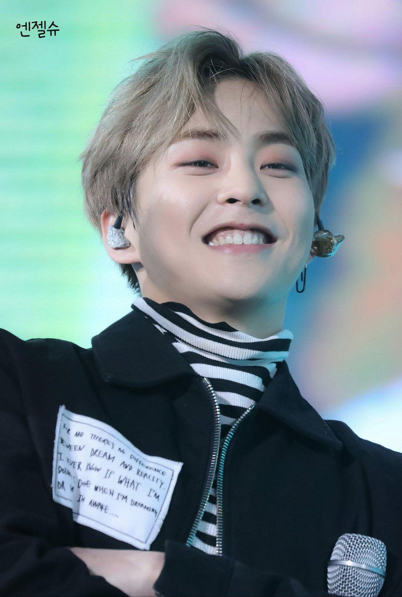 Xiuthetic's tweet photo. So cute (╥﹏╥) https://t.co/WJL288HFUD
