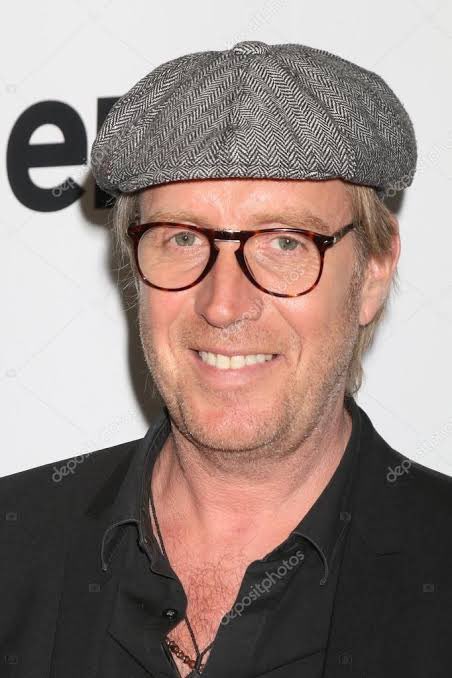 I finally join the social media cause I wanna met more of my fans. Merry Christmas and a prosperous New Year to all my fans and love ❤️ ones. I love you all❤️❤️❤️