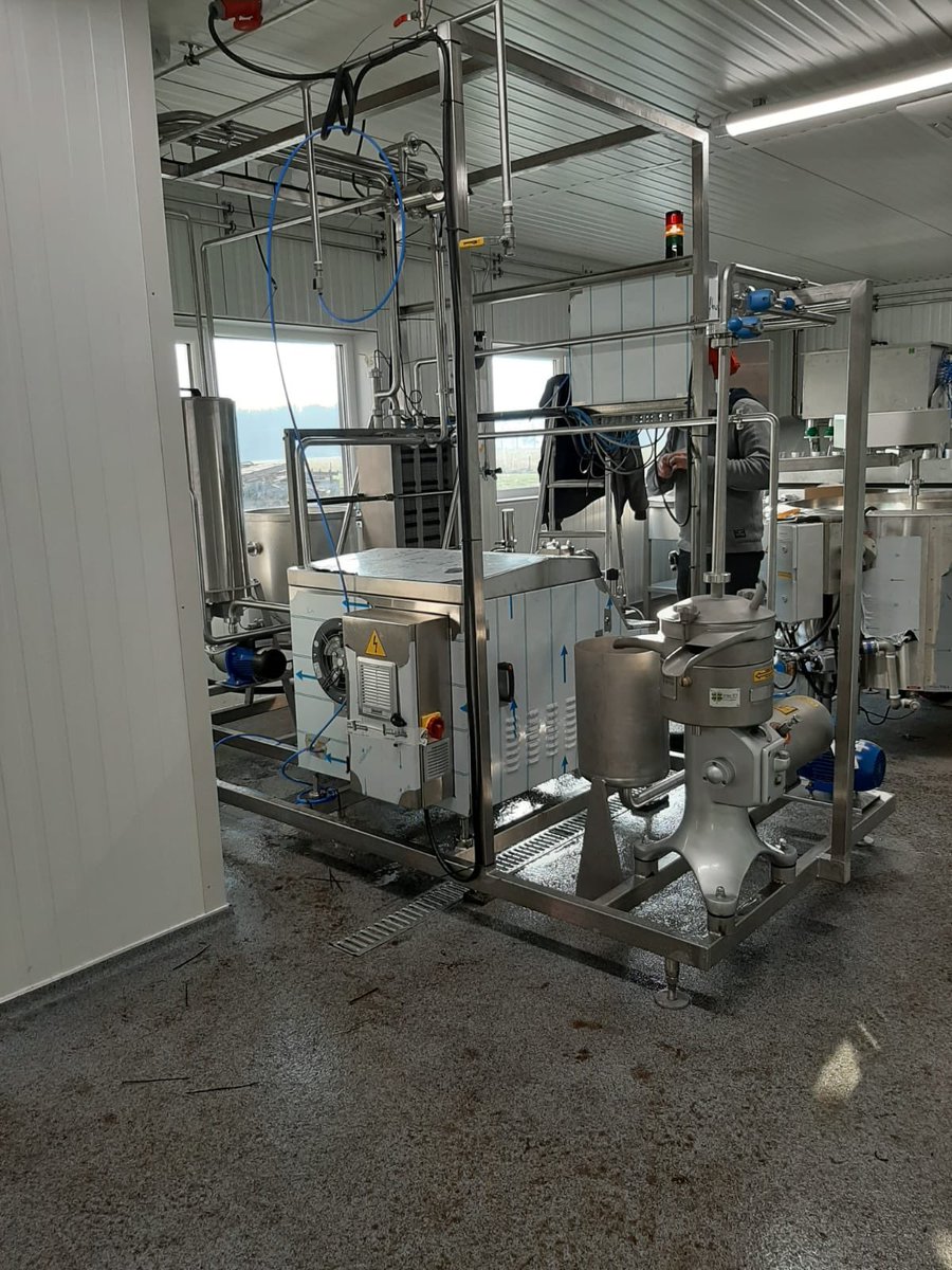 antebvholland's tweet photo. Last machines for the Dutch dairy #antebv #agriterra #agriprofocus #cordaid #heifer #unicef #rvonl #snv #ngo #hivos #MAAIF_Uganda #actionAid #naads #nuffic #FAO #ifad #solidaridad #unitednations #danida #oxfam #wfp #CGIAR #NRC #minagri #antetanzania https://t.co/uxBBdqtb61