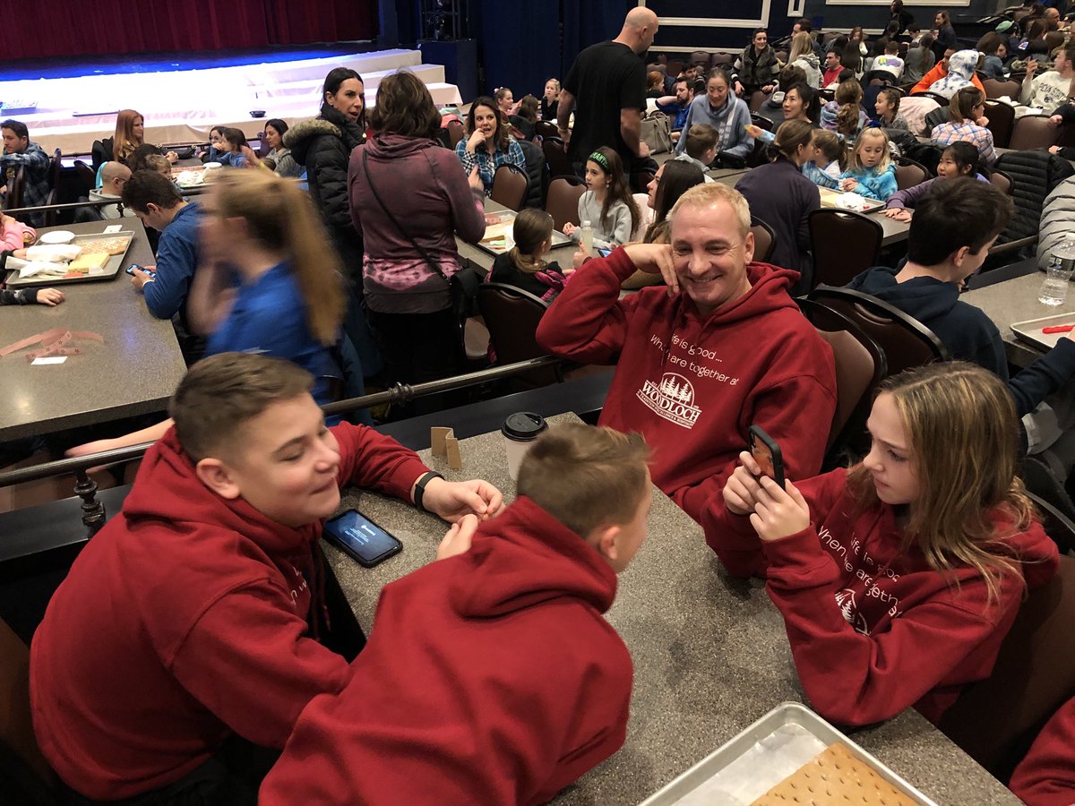 Joey, please get started so the kids put their phones down... #woodloch