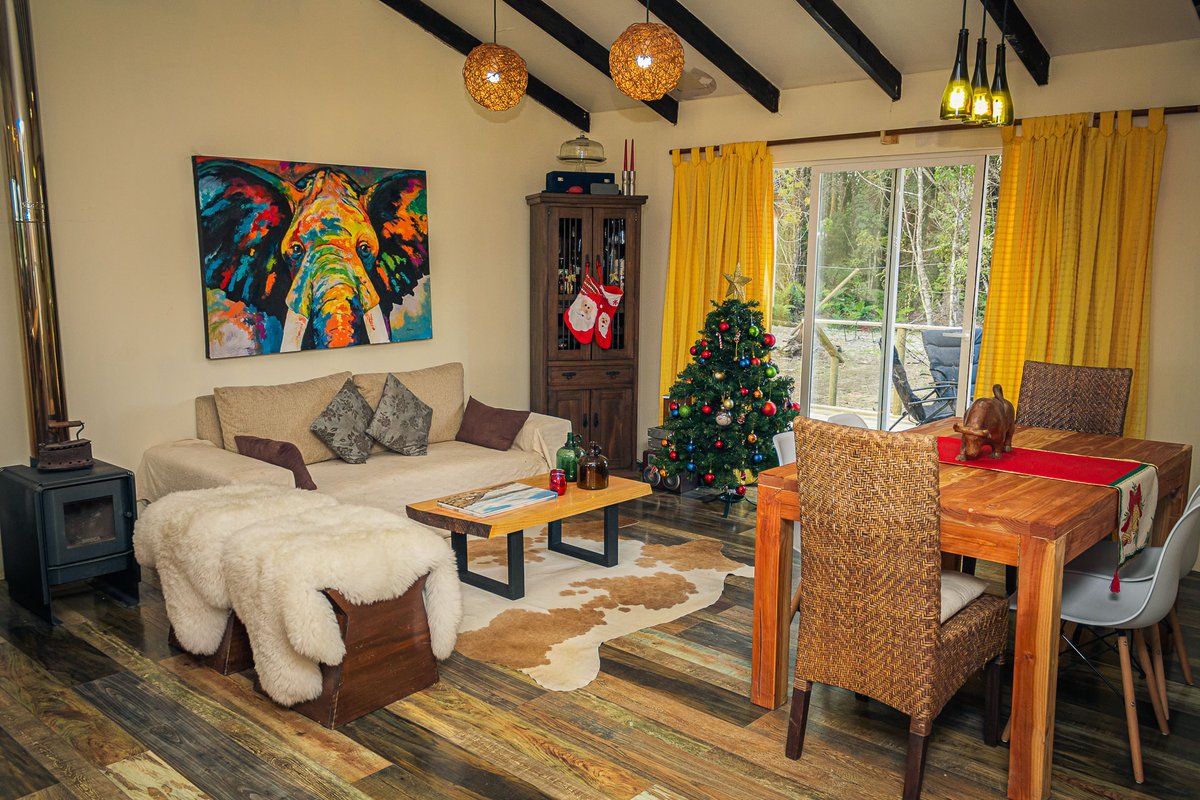ValdiviaProp's tweet photo. Hermosa Casa en Parcela , Club de Campo Residencial Puerto Varas , en 7000 m2 , a 8 minutos del centro de Puerto Varas 

https://t.co/oWX21aAGFk https://t.co/g4RO5GzF92