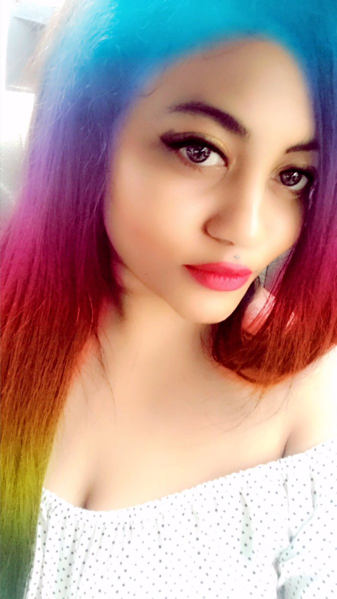 itsme_nati's tweet photo. Be brave.
Be strong.
Be happy. #MondayMotivation #mondaythoughts #NewYear #Fashionista #Colombo #SriLanka #Twitter #happynewyear2020 https://t.co/kHU0b7apmi