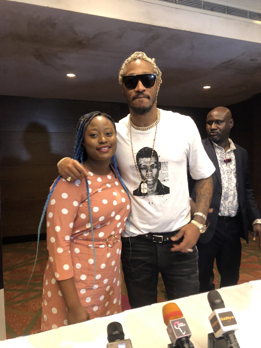 shellz_kb's tweet photo. Y’all, I’ve met some pretty cool people this year working @theNETng but this is a majorly awesome way to end the year. I got meet @1future yesterday at a press conference! My mind is still blown!!!
#FutureLiveInLagos #FutureinLagos #FutureLive #thenetng https://t.co/29eYBFz7uh