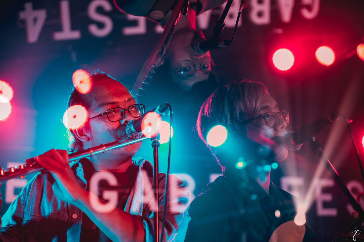 jeremycaisip's tweet photo. @raccoonprod @gabbasantiago @munitheband @lolaamourph @renzorg @fionamaine @katrinaeliza_ Ena Mori / Munimuni / Autotelic
#Gabbafest4 full album here: https://t.co/MKCoghAmeK https://t.co/pHNfnOhUXC