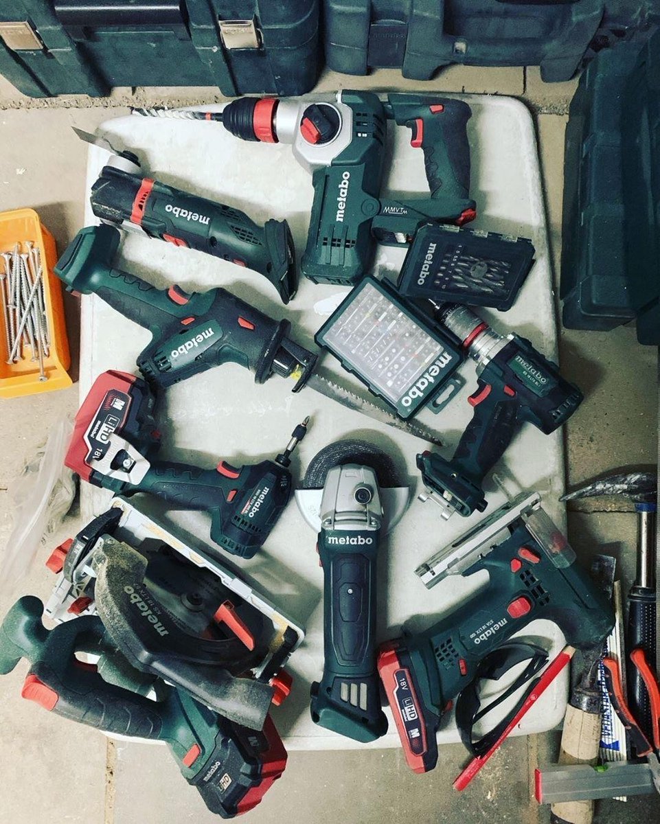 MetaboNAmerica's tweet photo. #Cordless #Metabo Power 💪💪💪 Shout out to @holztechnikr for sharing his awesome Metabo #powertools collection ✅✅✅

#professionalpowertoolsolutions #tools #cordlesstools #lihd #grinder #anglegrinder #jigsaw #circularsaw #drill #screwdriver #hammer #rotaryhammer https://t.co/vTEz3O43Du