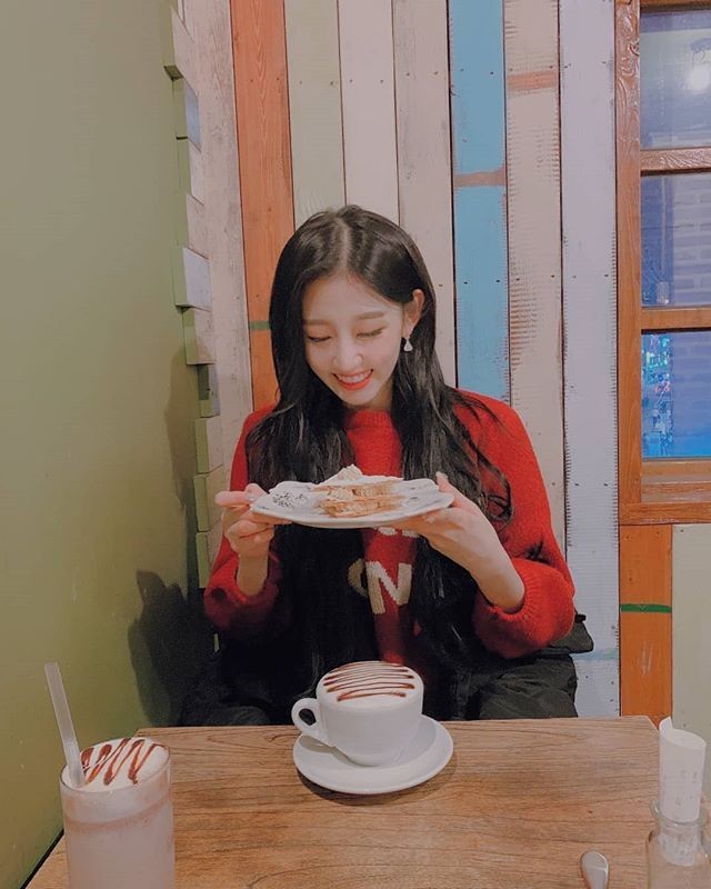 KJunJay's tweet photo. Let's end the year in a good mood! 💕🎊🎎 https://t.co/LHY5wflmdv