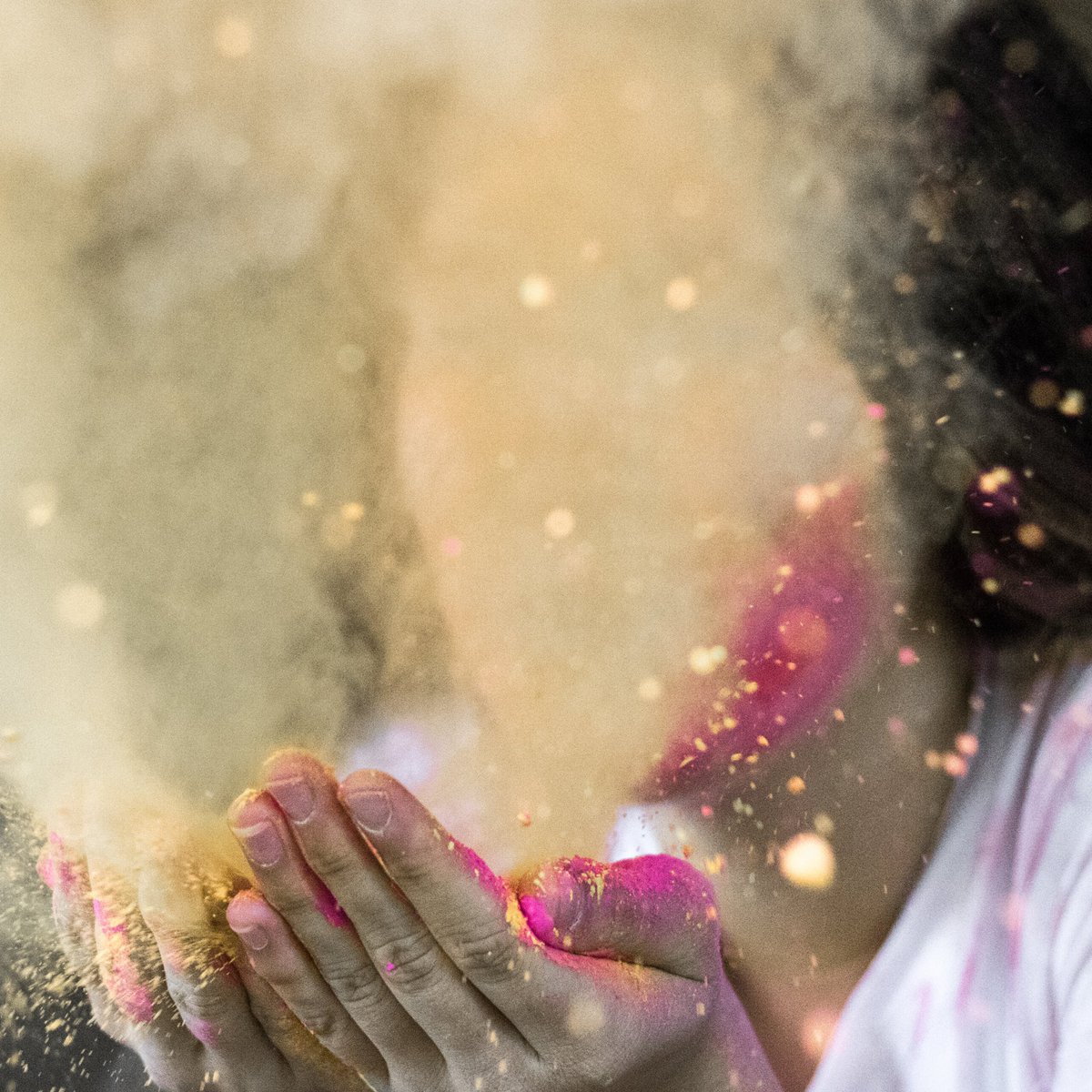 biancodaniela's tweet image. La nostalgia dei personaggi, la magia delle storie, il desiderio di vivere così #ladeafortuna