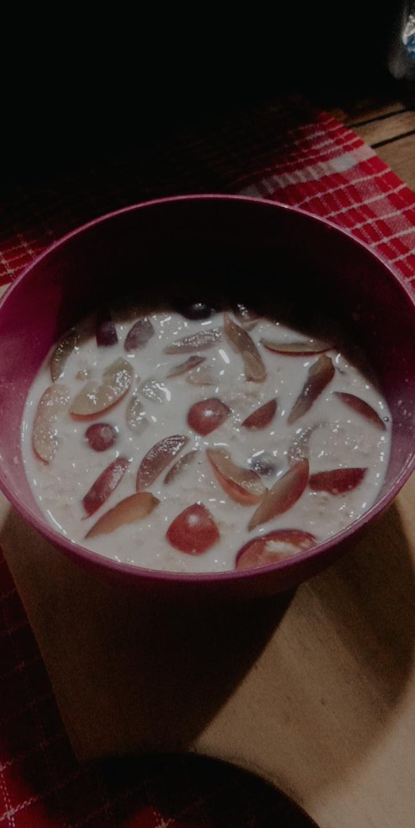 BallaTitha's tweet photo. BB 57 kg dan kau masih santai2 titaaaa
Baiklah, kita biasakan makan limbah kayu ini aowkaowk https://t.co/KLYZvpmwI8