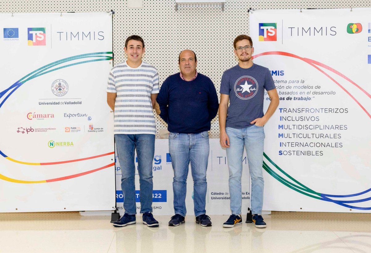 CatedraComEx's tweet photo. El equipo #TIMMIS #Coproga trabaja para facilitar la vida a los trabajadores del sector agrario en la provincia. Aquí puedes conocerlo mejor. #ConoceALosEquiposTIMMIS

https://t.co/fbBiGsxCrT https://t.co/YU2kL3uN8a