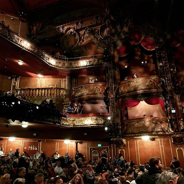 CollectedPros's tweet photo. Amazing Theatre. Amazing show. Came here 15yrs ago and promised ourselves we’d come back and take the kids. Fantastic show. Thank You @thelionkinguk https://t.co/YHNRwSnRk9 https://t.co/ytF6Emngvg