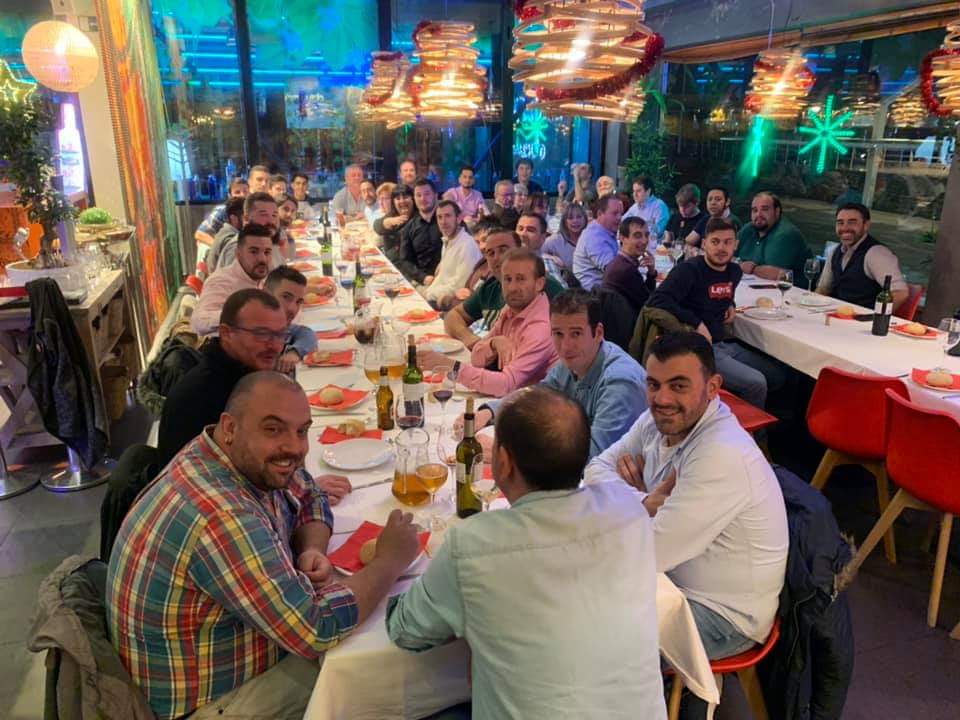 La familia arenera os desea unas felices fiestas y un gran año 2020!!