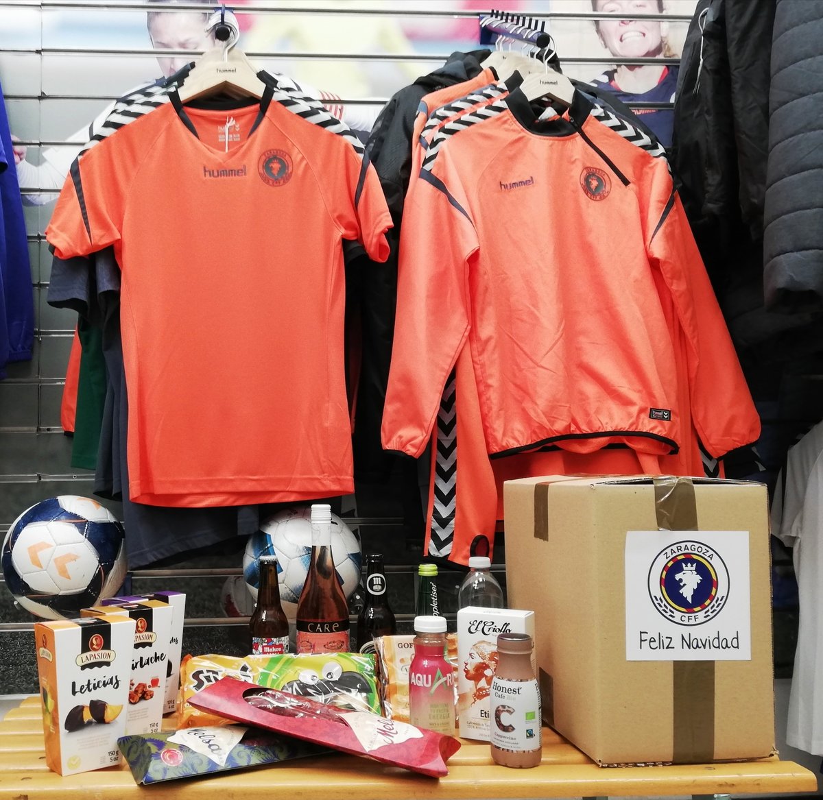 ¡SORTEO!

Debido a la alta participación hemos decidido sortear ¡3 cestas más!

Para participar únicamente tenéis que retwittear este post.

Conoceremos a los ganadores el día 2.

¡Mucha suerte!🍀