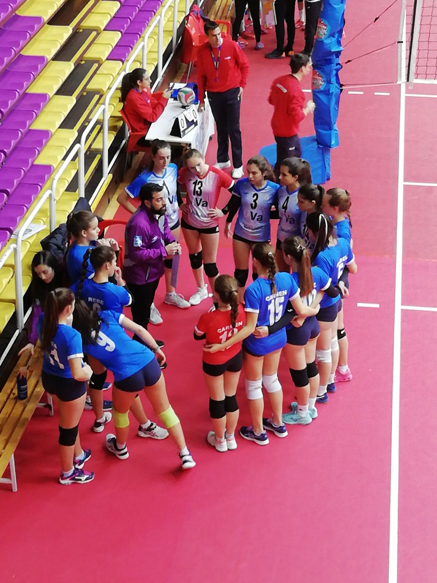 VoleyUVa's tweet photo. Campeonas!!!!! @VoleyUVa @PilatesEsencia 26
@ad_lacimurga 24. Enhorabuena!!!!!! #DaleUVa #VamosUVa #SomosCantera #FamiliaVoley @deporteuva @CopaEspanaVB https://t.co/JlngySGDos
