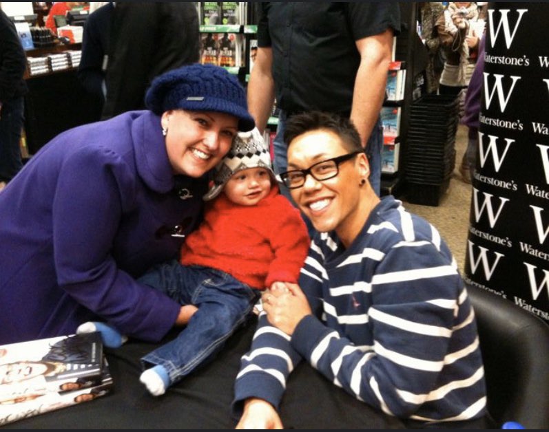 Boonusp's tweet photo. @therealgokwan looking forward to seeing you in Panto later! And maybe a catch up afterwards to recreate this 9years on 😍 https://t.co/EMuXeRzR0s