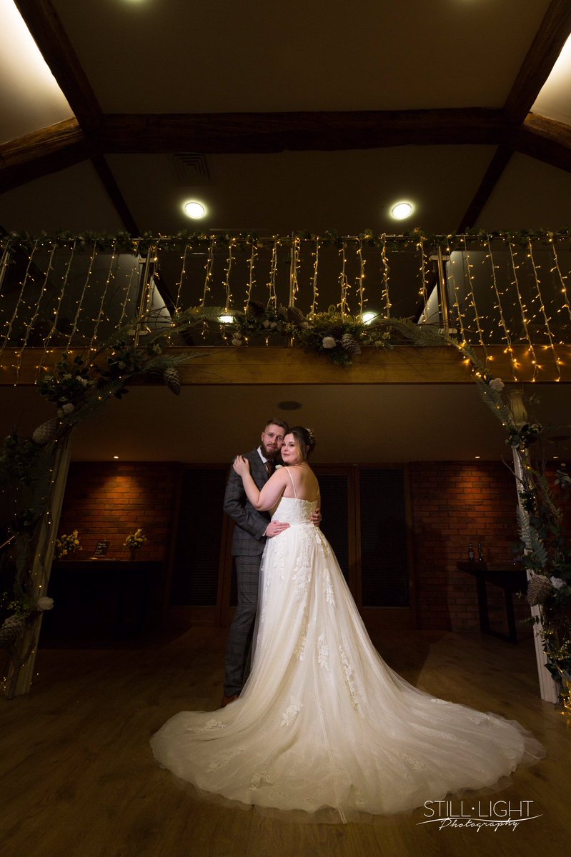Wonderful wedding to end the year on! Thank you to Still Light Photography for this beautiful shot!
