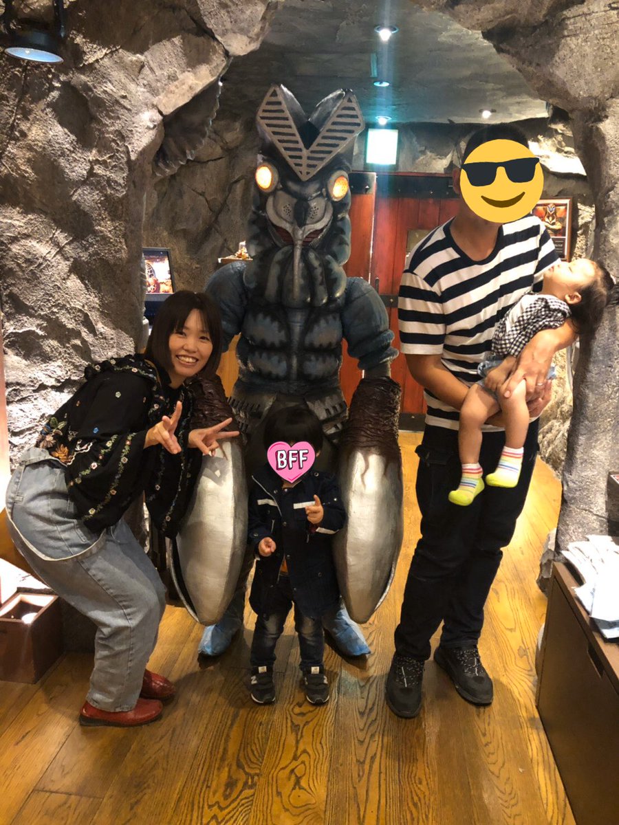 翼 ただいま鬼滅に全集中 9月 ひおちゃんと東京おしゃれランチ 初新橋怪獣酒場に行ってきた バルタン星人 優しかった 息子タン3歳 娘ちゃん1歳記念ホームパーティー 記念旅行で八景島シーパラダイスでイルカにタッチ