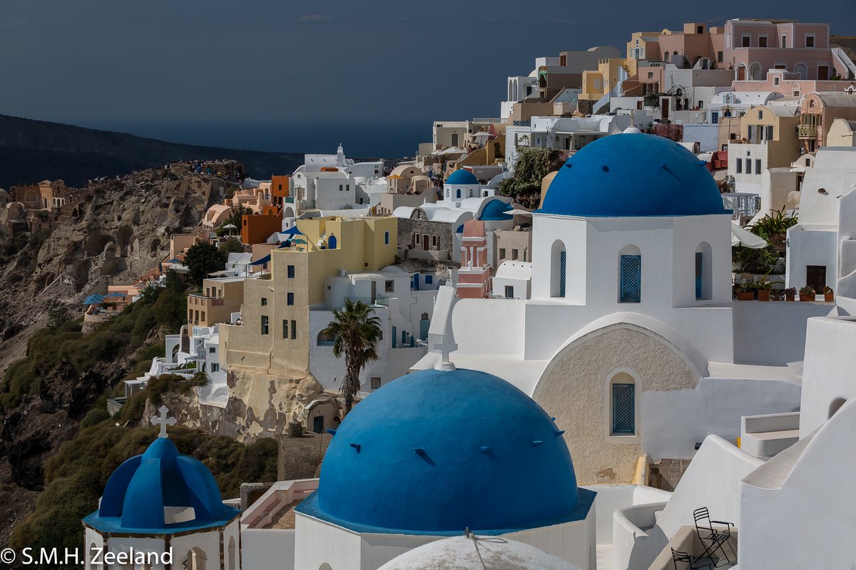 Havenlust's tweet photo. “Lovers don't finally meet somewhere. They're in each other all along.” Santorini 💗🇬🇷
#travel #art #Greece https://t.co/v7fyWY43lc
