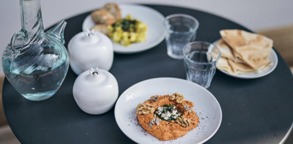 10 restaurants de cuisine du monde à découvrir de toute urgence.

telerama.fr/sortir/10-rest…