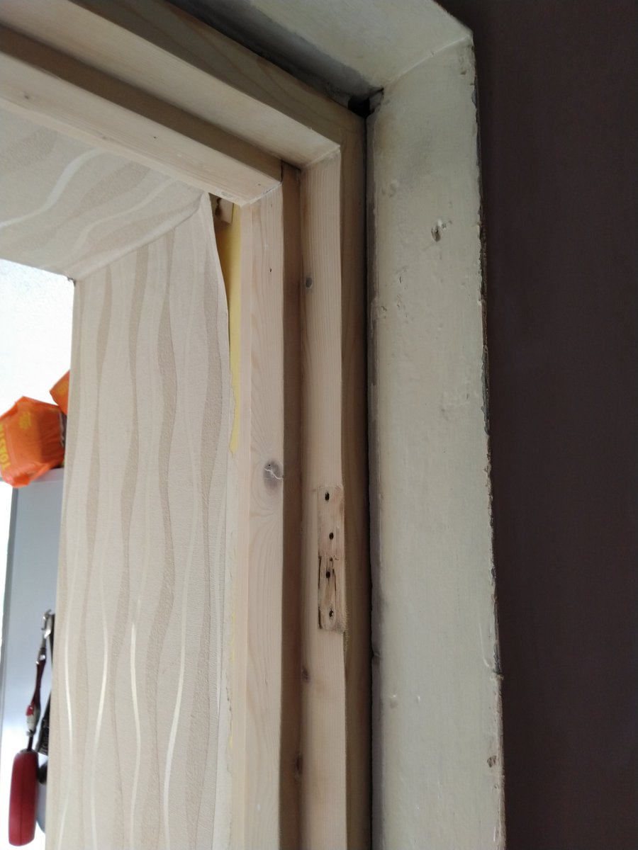 johnhelpinghand's tweet photo. Another old door saved Paint removed sanded and prepared then a few coats of varnish and a new set of nice handles, Door frame also had the same treatment and was just painted around replaced this with new wood surround to complement door and now we have this great looking door https://t.co/00J8tq4I3x