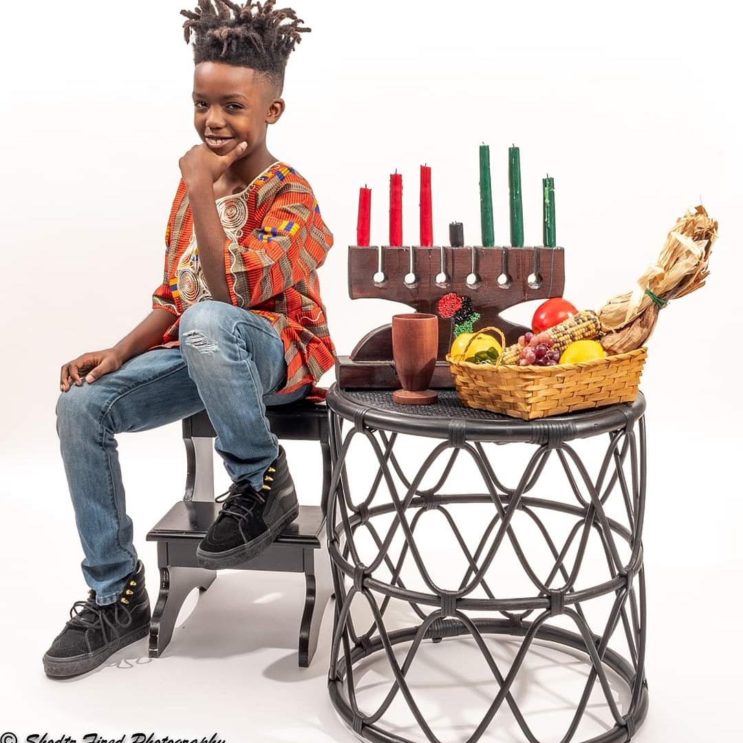 LovingKels's tweet image. Habari Gani?! Nia 
Purpose
"To make our collective vocation the building and developing of our community in order to restore our people to their traditional greatness."

#Kwanzaaprinciples #nguzosaba #Kwanzaa #nia #purpose