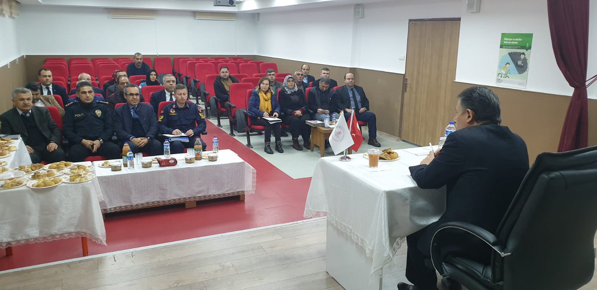 Saricam_Mem's tweet photo. Aralık ayı Okul Güvenliği Toplantısı Kaymakamımız Sn. Ali Murat KAYHAN başkanlığında İlçe Milli Eğitim MüdürümüzSn. Seyhan ÇELİK ve diğer Kurum Müdürlerimizin katılımıyla İlçemiz Şehit Murat DEMİRÇİ Ortaokulunda yapıldı. 
@seyhan_celik001 @bektasibrahim1 @GeyikMuzaffer @AdanaMem https://t.co/qsmzagFOz6