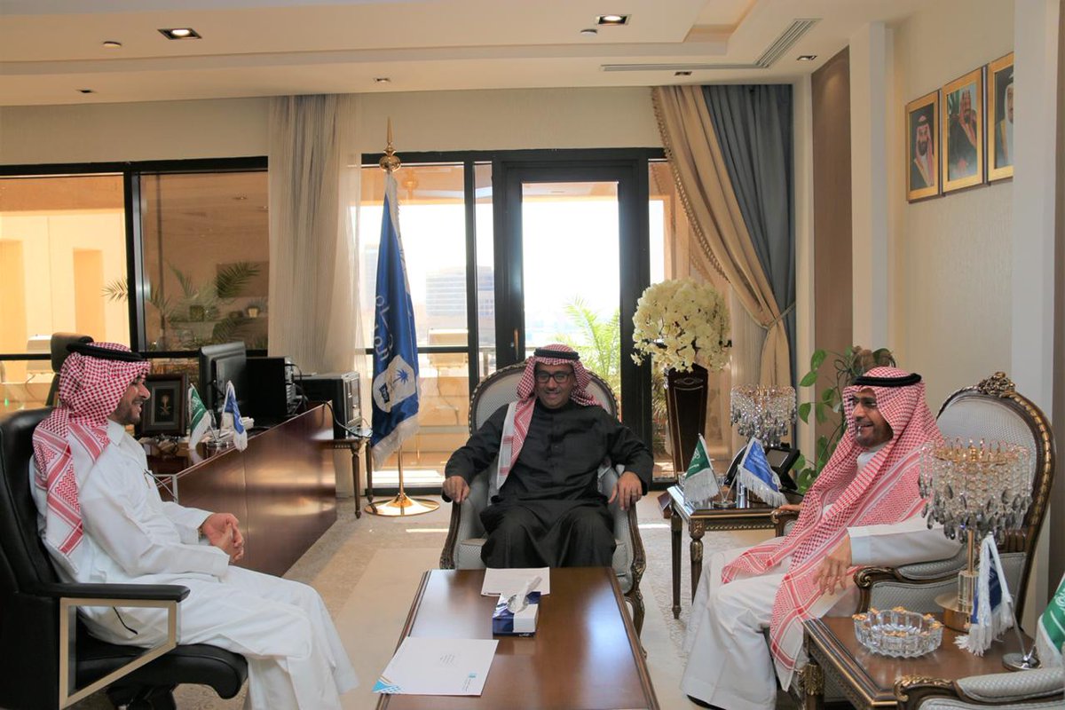 جامعة المعرفة On Twitter معالي مدير جامعة المعرفة أ د وليد أبو