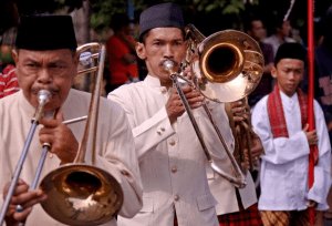 cahyowib's tweet photo. Dear Ibu bupati Bogor, kalau boleh saran, jgn sampai komentari terompet mereka๐คฅ๐ช#ngeriii https://t.co/674pwGpL89
