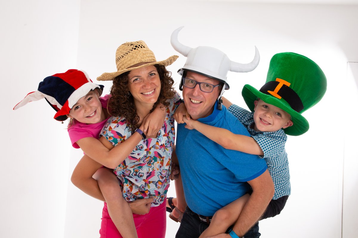 FamiliesSEMag's tweet photo. #March is Brain Tumour Awareness Month and on the 27 March, you can grab your favourite #hat and help raise funds for @braintumourrsch! 👒🎩🧢For more info & to register for a #FREE fundraising pack, click the link 😍#Hattastic #WearAHatDay #FSEmagazine https://t.co/HCdmmkL9qC https://t.co/Hbvxuvzn09